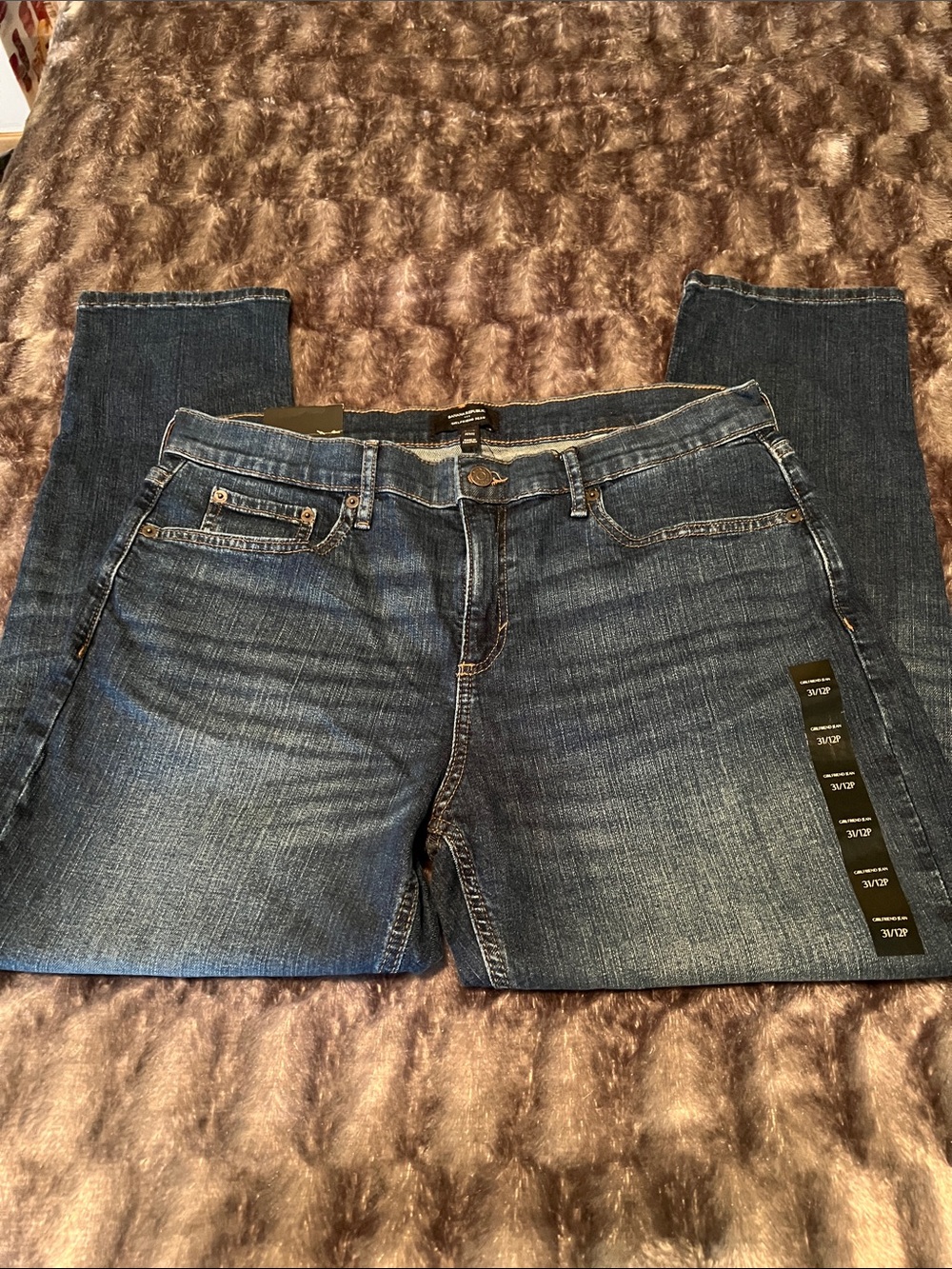 Banana Republic Women’s Girlfriend Dark Wash Jeans- size 31/12 petite - Picture 2 of 7